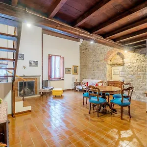 https://i-medici-in-podesta.it-tuscanyhotel.com