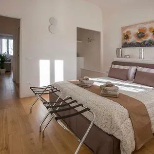 https://apartment-ariento-suite.it-tuscanyhotel.com